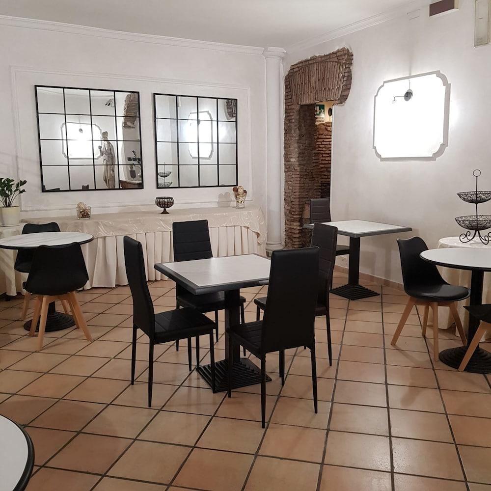 Julia Hotel Roma